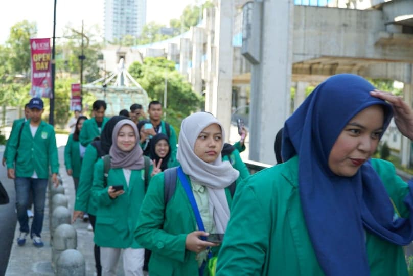 Goes to Malaysia HIMASI 2024 - 11